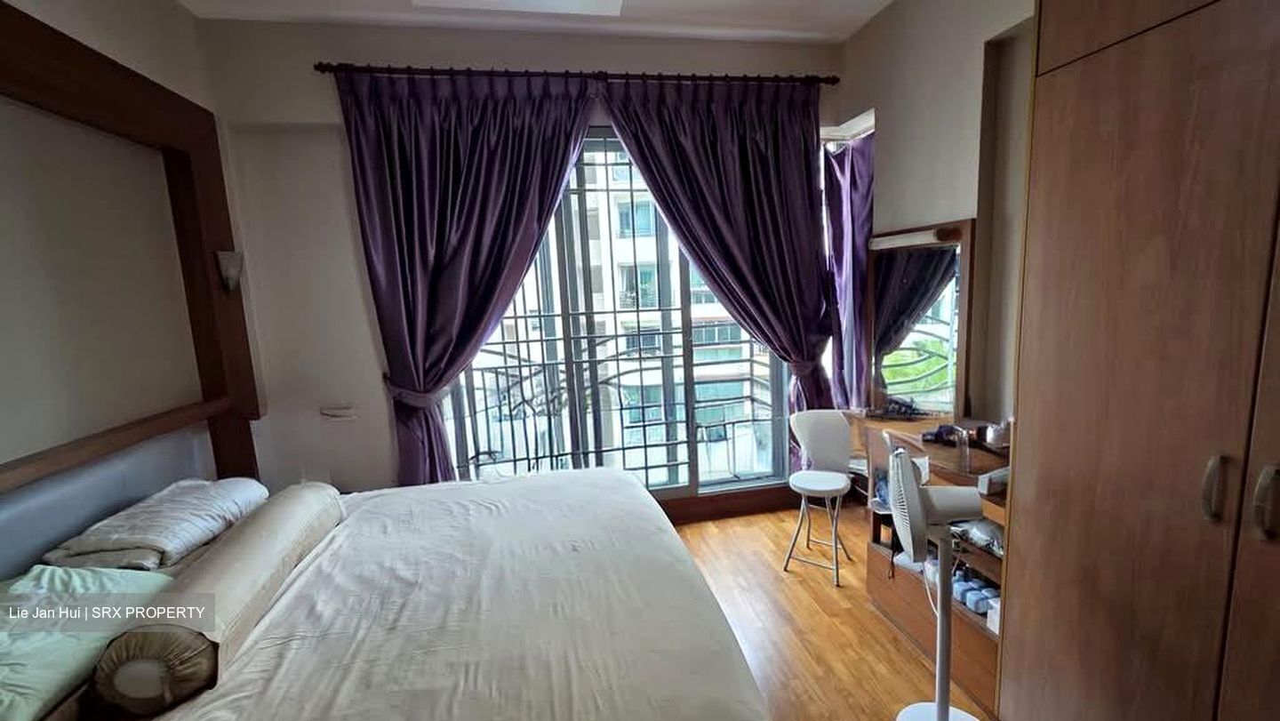 Sunhaven (D16), Condominium #560756781
